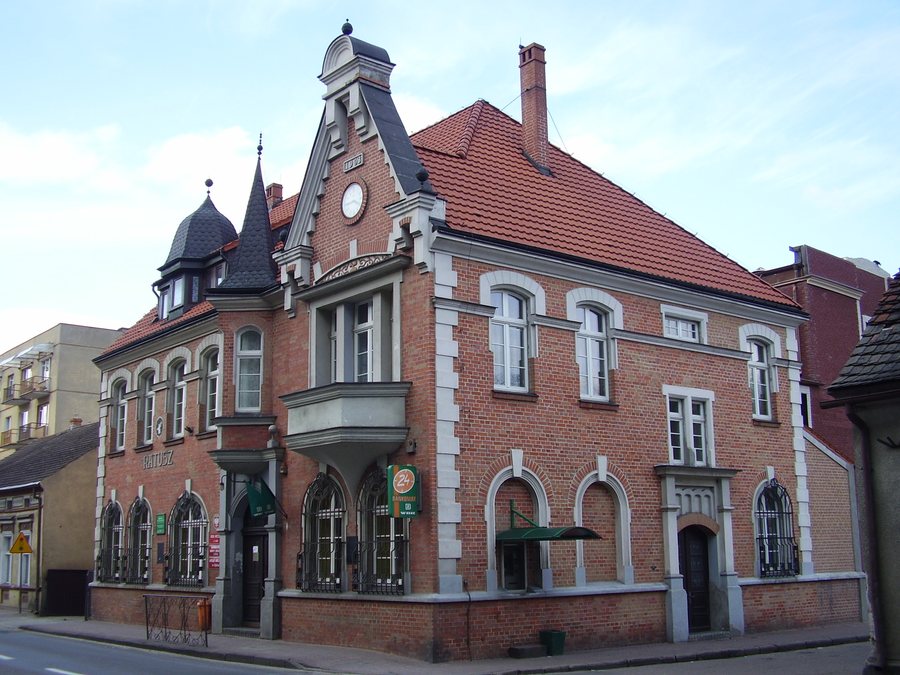 File:Ujście Ratusz.jpg