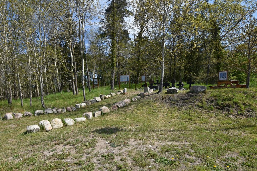 File:Smołdziński Las (HB1).jpg