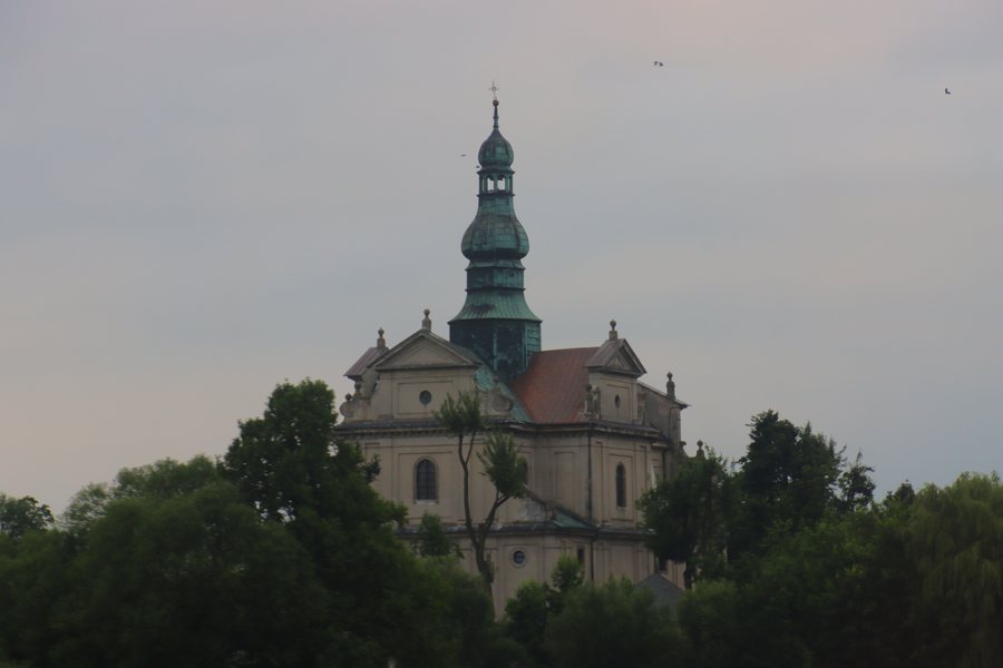 File:IMG-2406045189kościół rzymskokatolicki Koniecpol.jpg