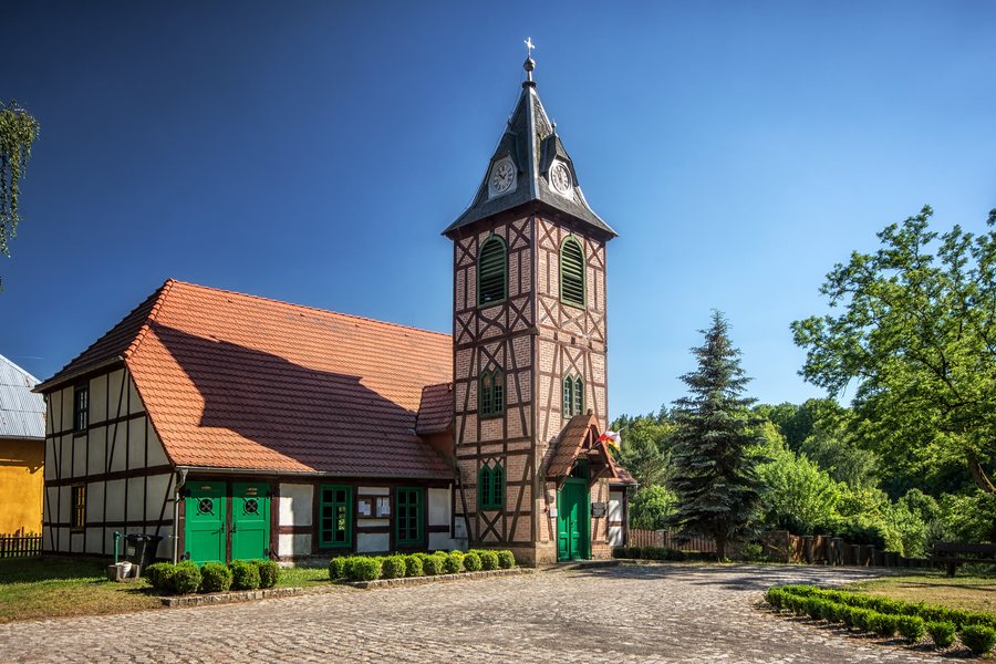 File:SM Santoczno Kościół Przemienienia Pańskiego 2020 (5).jpg