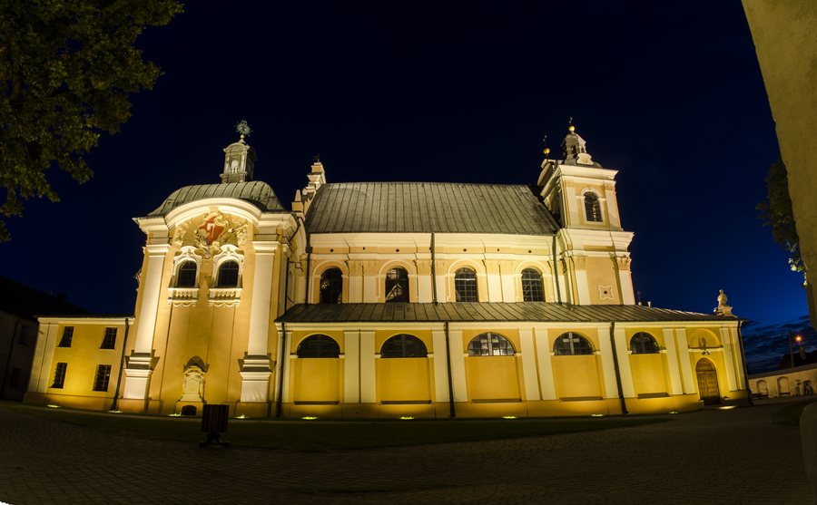 File:Kościół panorama.jpg