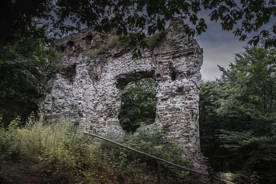 File:Bohotnica ruiny zamku JJ5.jpg