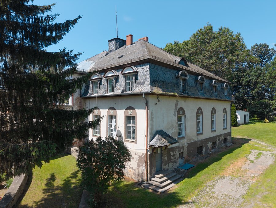 File:2025 Pałacyk w Czerńczycach (2).jpg
