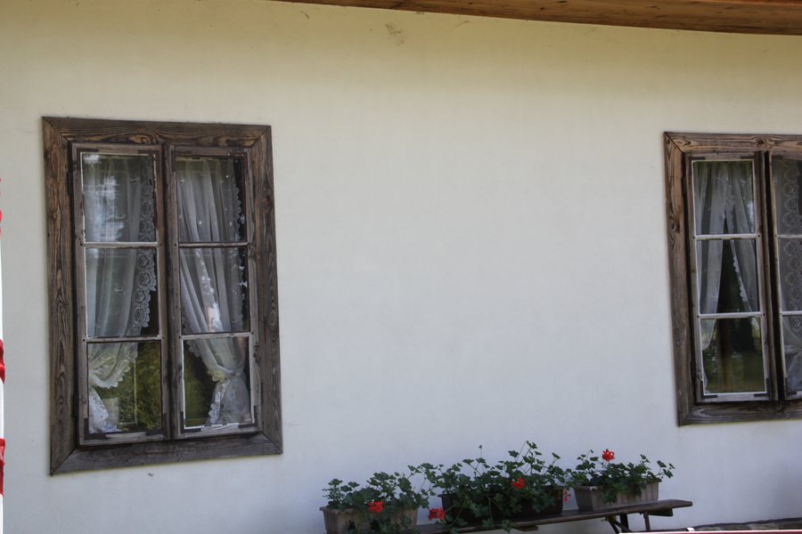 File:ŚWIDNIK dwór (12).JPG