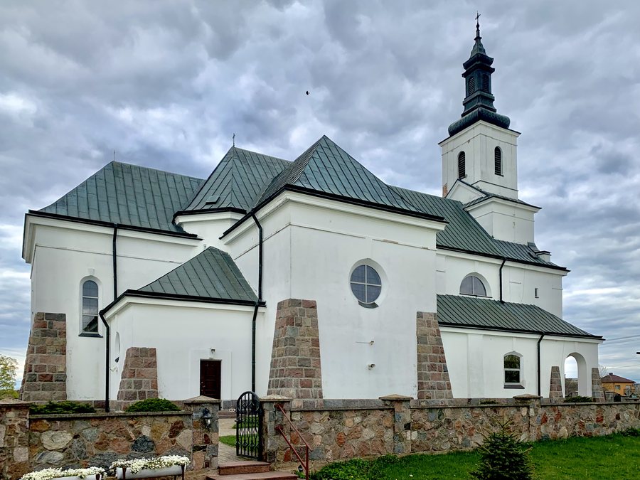 File:Topczewo kos sw Stanislawa Biskupa 02.jpg