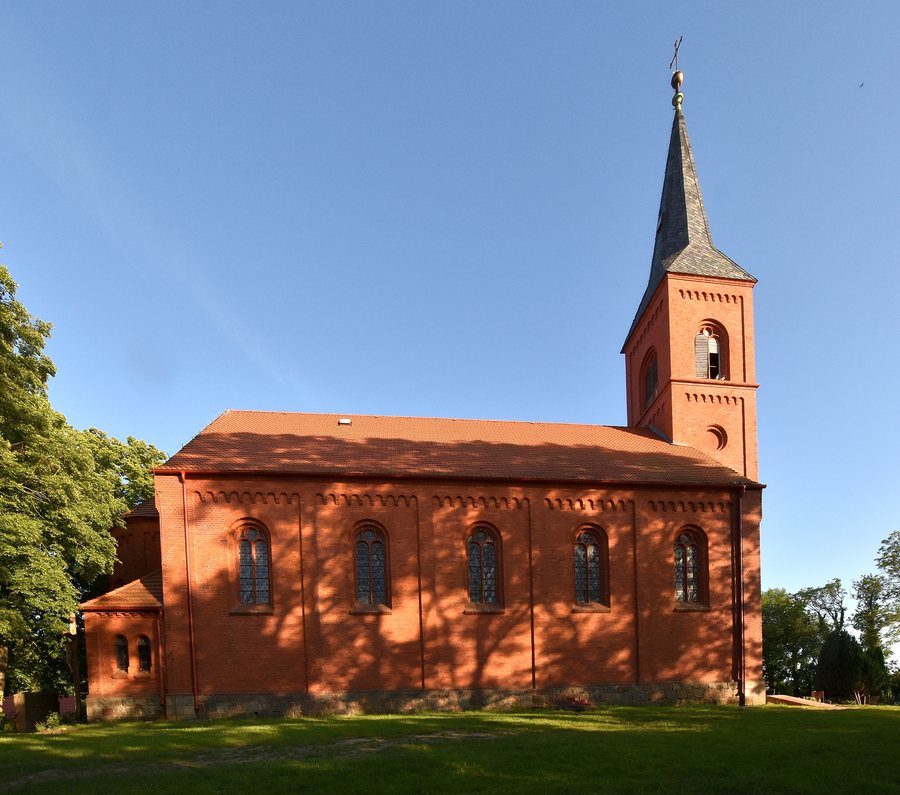 File:Rusinowo, kościół ewangelicki (HB2).jpg