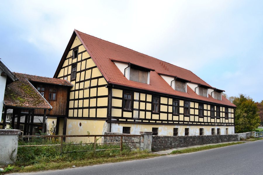 File:Babigoszcz stary mlyn.jpg