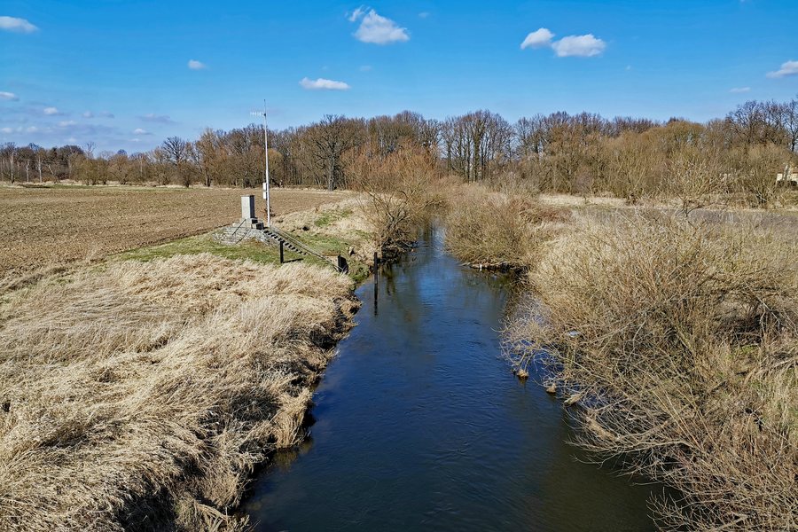 File:Nowogrodziec Queis 1.jpg