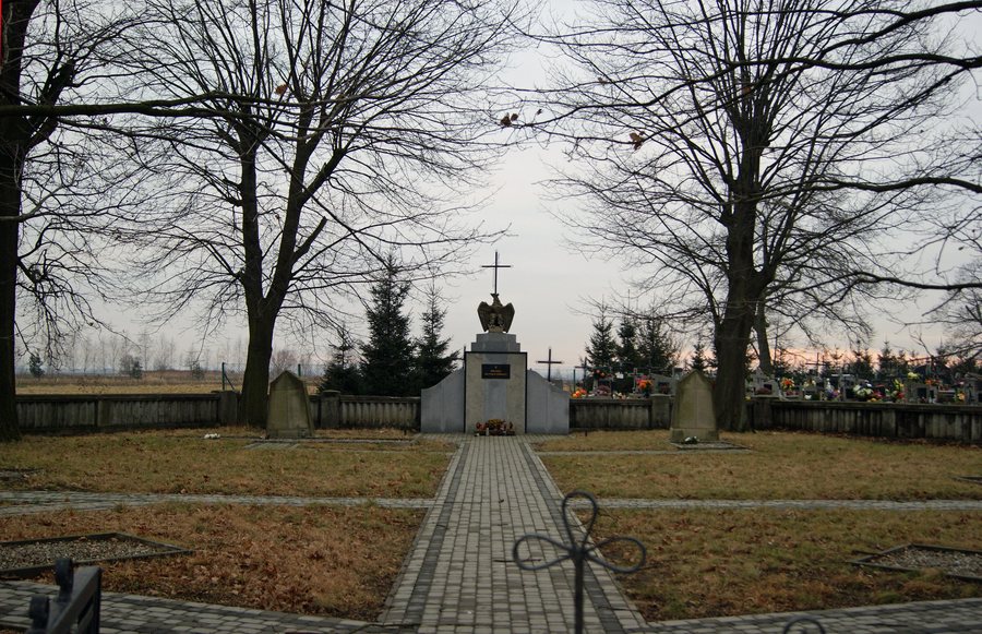 File:Cmentarz wojenny nr 260 Zabawa, Małopolska.JPG