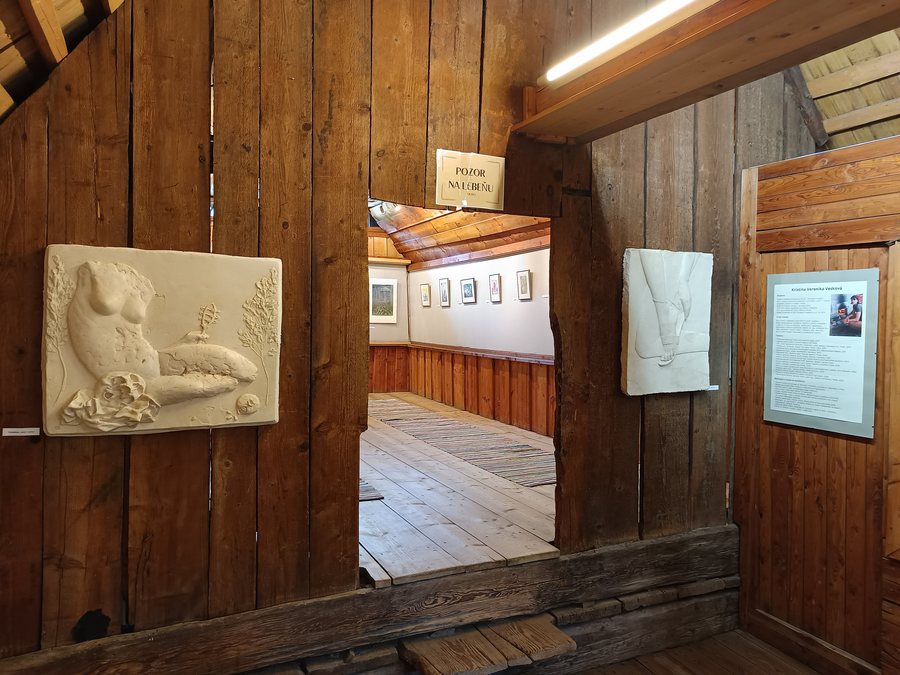 File:Památník Antonína Strnadla, Nový Hrozenkov, okres Vsetín, Zlínský kraj, Valašsko 05.jpg