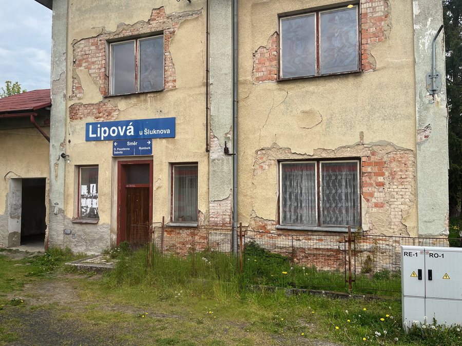 File:Nádraží Lipová u Šluknova 2023-05-14.jpg