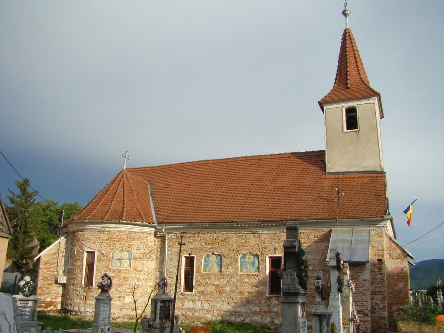File:RO BV Biserica Sfanta Treime din Ghimbav (1).jpg