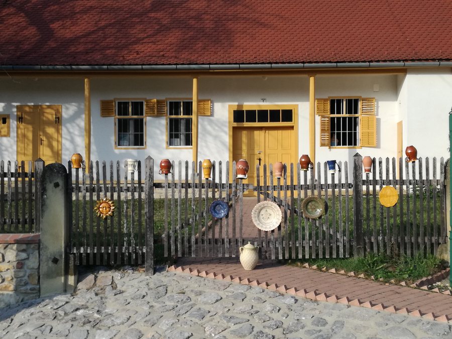 File:Német tájház, Mecseknádasd.jpg