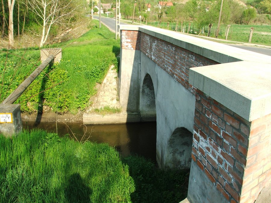 File:Öreglak, híd 2.JPG