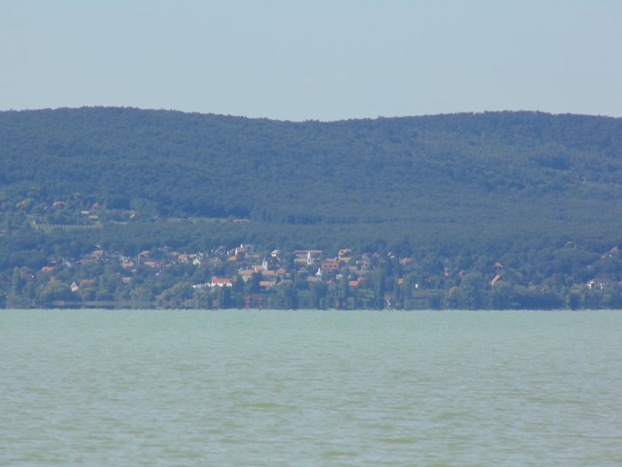 File:Balatonszepezd Lelléről - panoramio.jpg