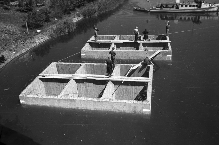 Floating concrete caissons on Ráckeve-Soroksár Danube close to Rózsa Island in Tass