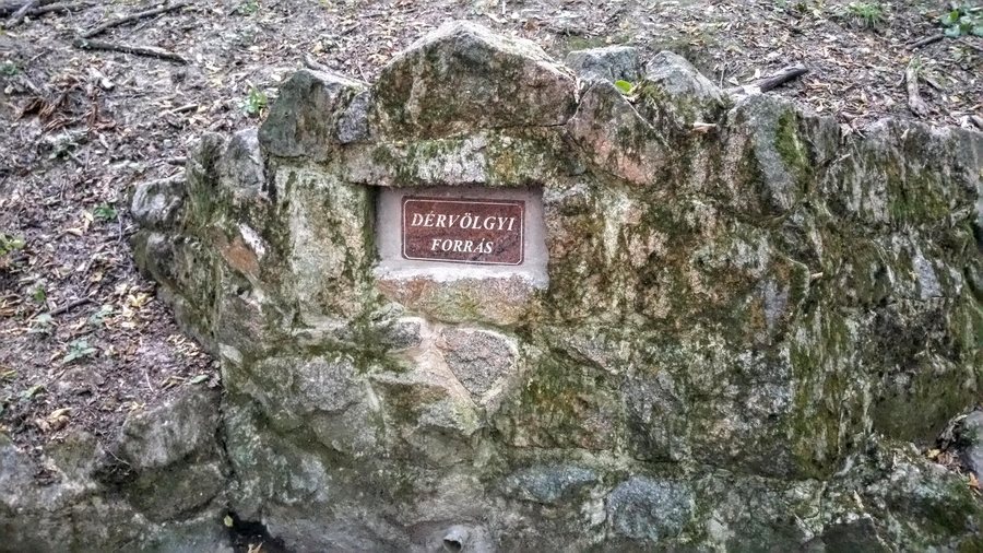 File:Dérvölgyi-forrás.jpg