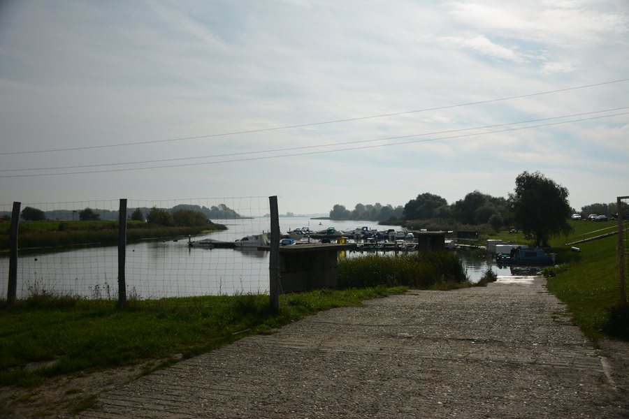 File:Kikötő, kisköre - panoramio.jpg