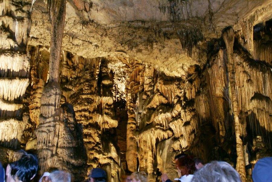File:Aggtelek - Baradla.jpg