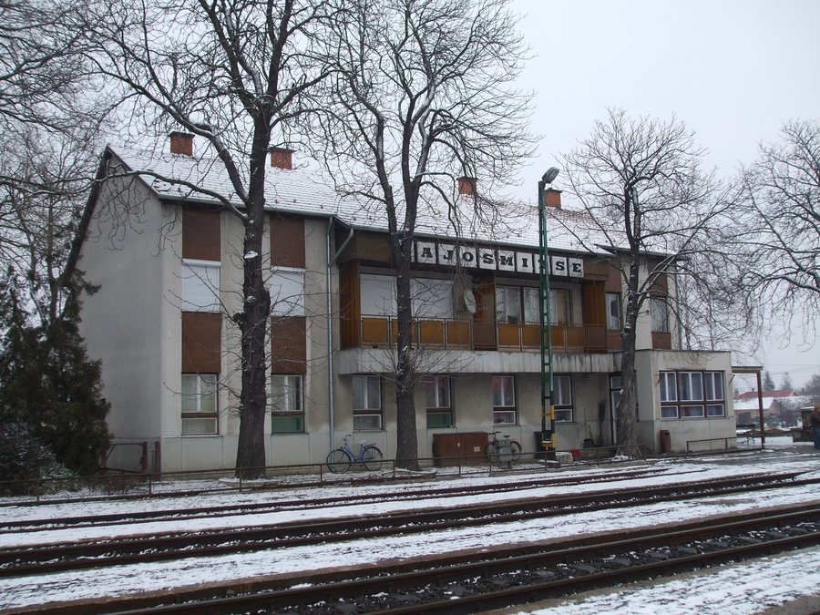 File:Lajosmizse vasútállomás.JPG