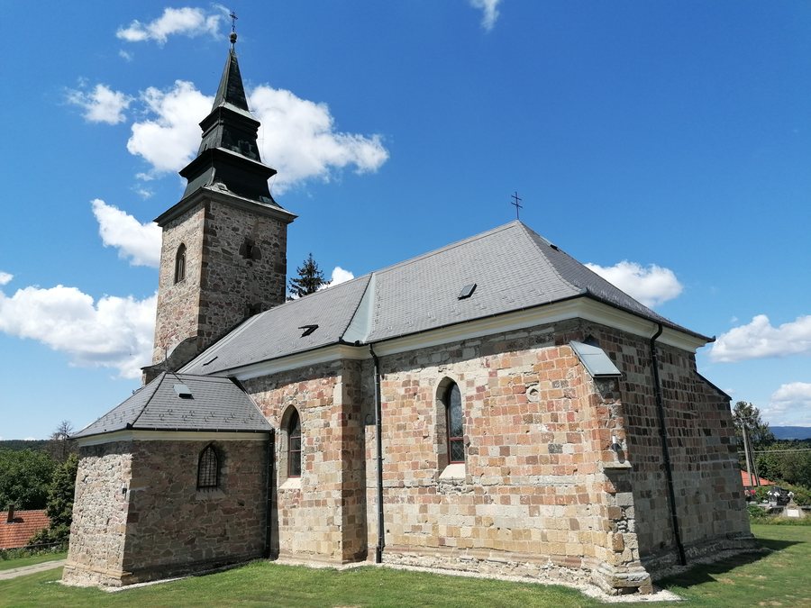 File:Bogács római katolikus templom.jpg