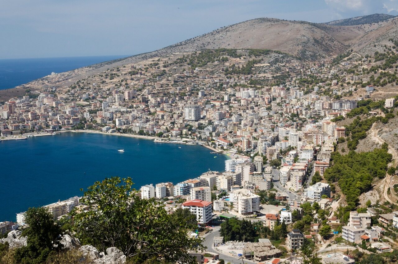 Albanien